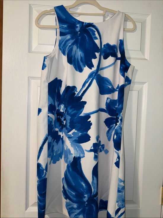 Lauren Ralph Lauren Dresses & Skirts - Lauren Ralph Lauren White - blue dress with Dark Green Label